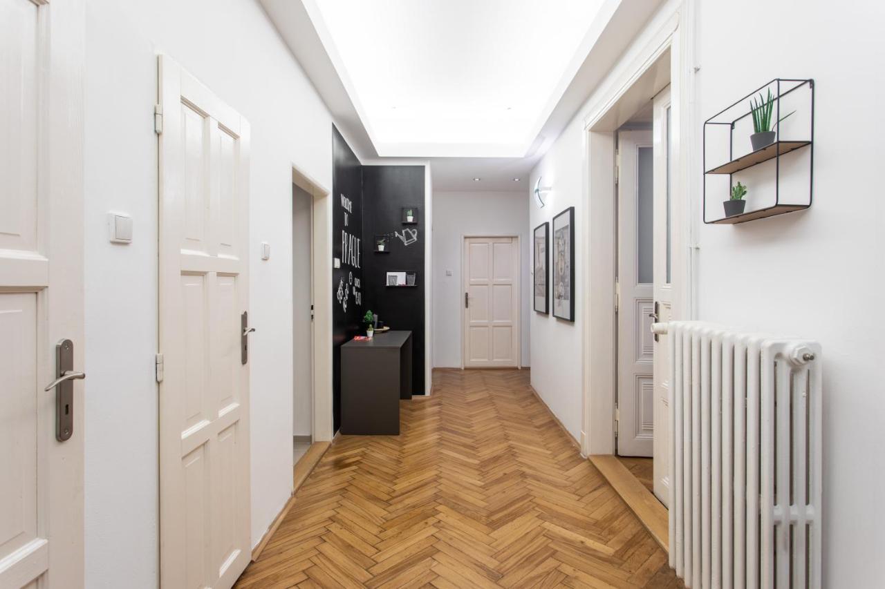 Spacious Apartments Near The River Prag Dış mekan fotoğraf