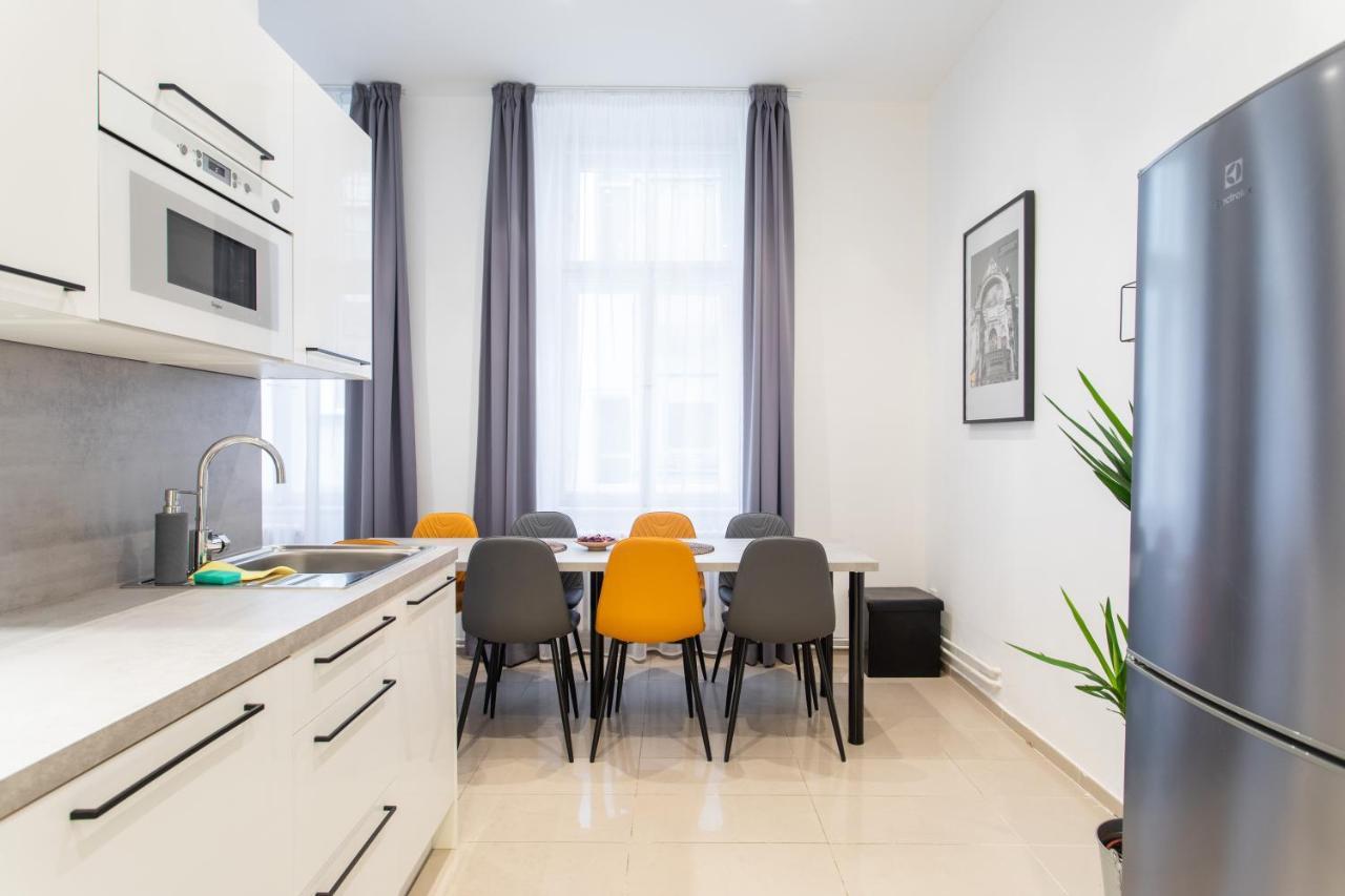Spacious Apartments Near The River Prag Dış mekan fotoğraf