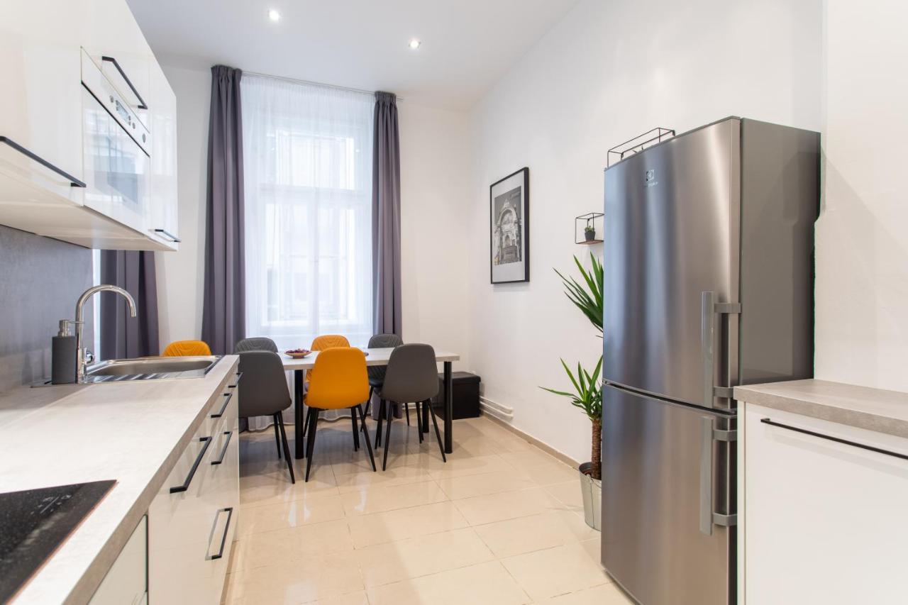 Spacious Apartments Near The River Prag Dış mekan fotoğraf