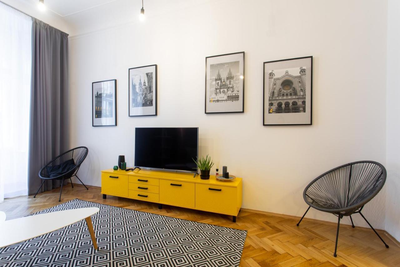 Spacious Apartments Near The River Prag Dış mekan fotoğraf