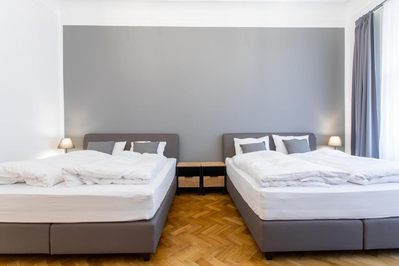 Spacious Apartments Near The River Prag Dış mekan fotoğraf